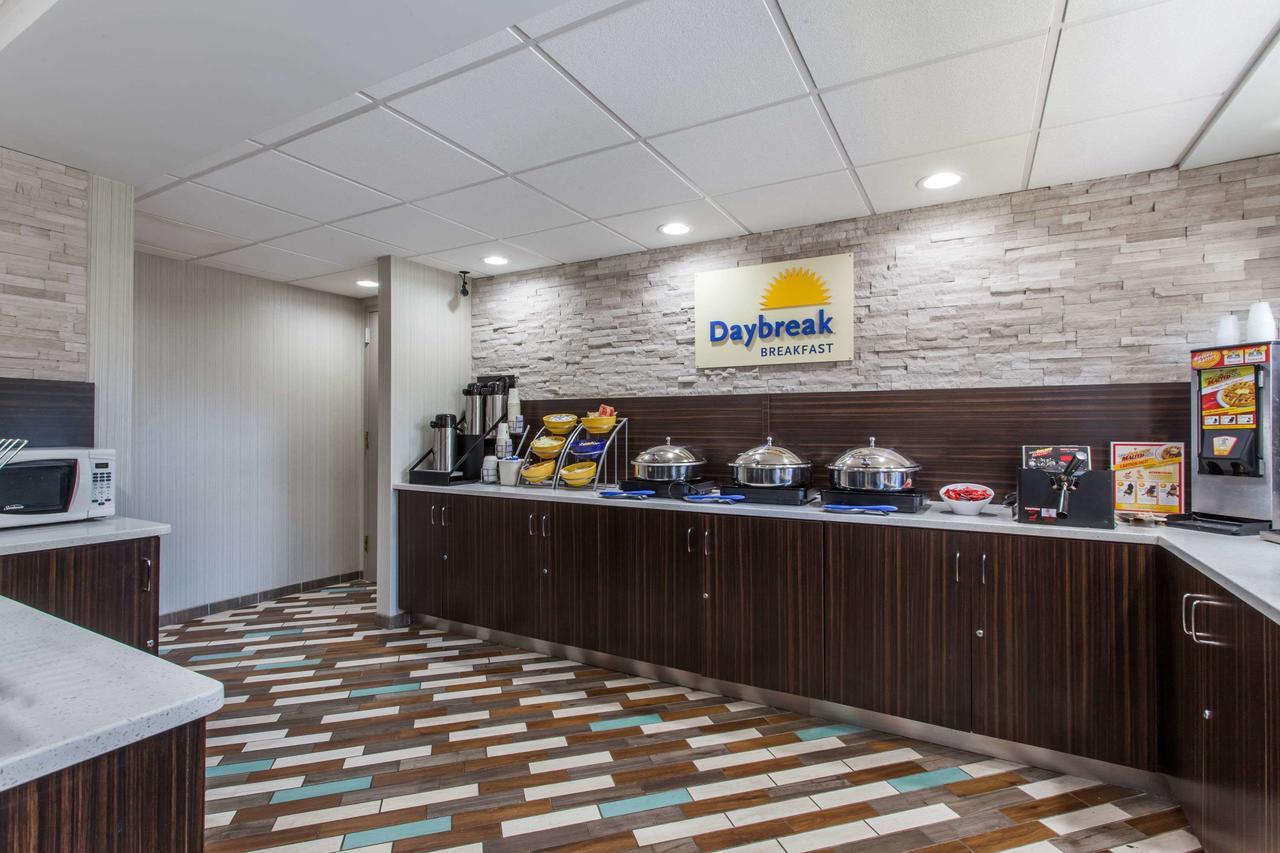 Days Inn By Wyndham Wilmington Brandywine Talleyville Esterno foto